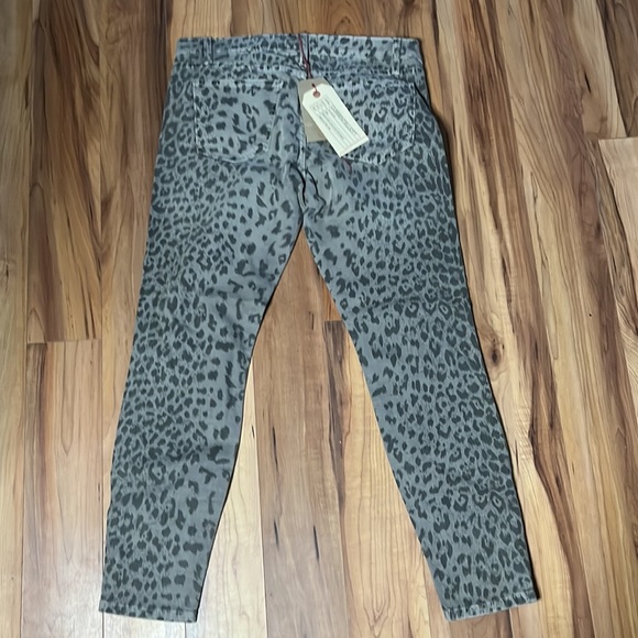 Grey leopard jeans “the stiletto” - Picture 11 of 12